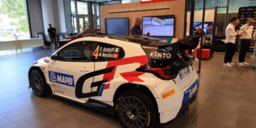 Toyota porta il rally nei concessionari con la GR Experience: al via il tour nei Gazoo Garage