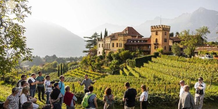 Merano, la città dei castelli: un viaggio tra torri, manieri e storia viva