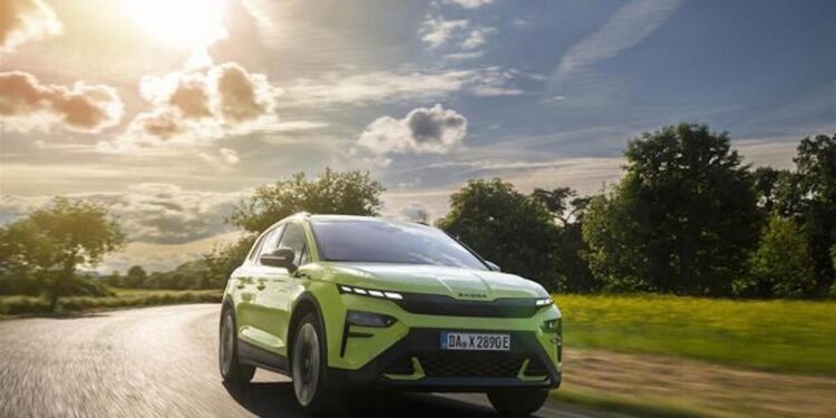 Skoda Elroq RS: debutta la versione più sportiva del SUV compatto elettrico