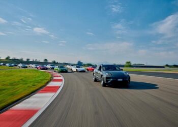 Nasce in Italia il primo Porsche Club al mondo dedicato alle elettriche: è il Registro Italiano E-Motion