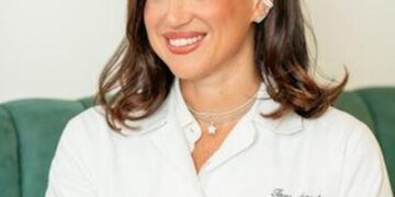 Come proteggere la pelle dal sole: i consigli della dermatologa Ines Mordente.