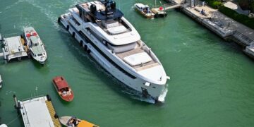 Venezia capitale della nautica green: al Salone Nautico 2025 protagoniste le barche sostenibili