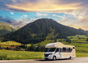 Weekend in camper tra natura, cultura e avventura: 5 idee in Italia e all’estero