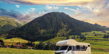 Weekend in camper tra natura, cultura e avventura: 5 idee in Italia e all’estero