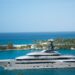 Superyacht Lady Dia si arena al largo della costa francese