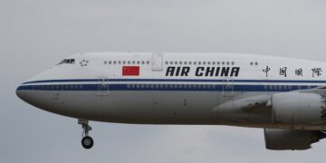 Collisione sfiorata nei cieli russi: volo Air China per Milano a 90 metri da un cargo