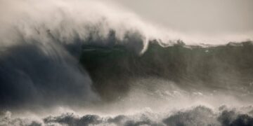 Terremoto devastante nel Pacifico: magnitudo 8.8 e allarme tsunami globale