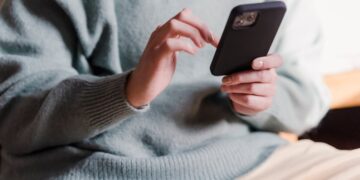 Truffa via SMS a nome dell’ASL: allarme phishing in Lombardia