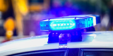 Napoli, cadavere sulla spiaggia della Mappatella: mistero sul lungomare all’alba