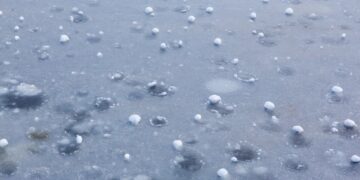 Allerta meteo in Italia: temporali e grandine in arrivo su Alpi e Appennini