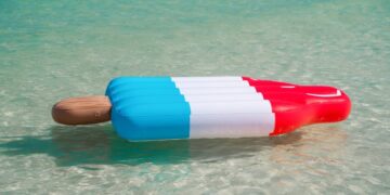 Tragedia a Fermo: 15enne annega dopo il ribaltamento del materassino gonfiabile