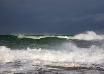 Terremoto di magnitudo 7.1 nello Stretto di Drake: scossa profonda e allerta tsunami