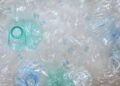 Bottiglie di plastica, svolta green dal 2025: obbligo di almeno il 25% di materiale riciclato