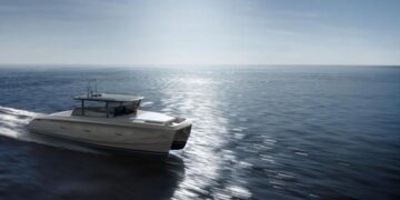 Bluegame presenta il nuovo BGF45 al Cannes Yachting Festival 2025