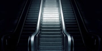 Violenza sessuale su una 18enne alla stazione di San Zenone: identificato il dna dell’aggressore