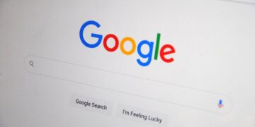 Google multata per violazione della privacy: 425 milioni di dollari negli Usa e 325 milioni di euro in Francia