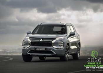 Mitsubishi Outlander e Outlander Plug-in Hybrid premiati come Family Green Car of the Year 2026